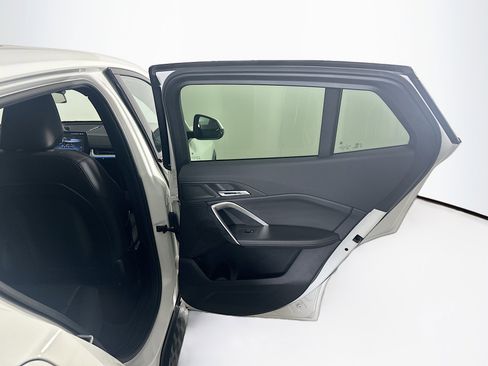 Used 2025 BMW X2 xDrive28i w/ Convenience Package image 33