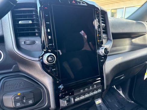 Used 2025 RAM 2500 Tradesman AWD/4WD image 17