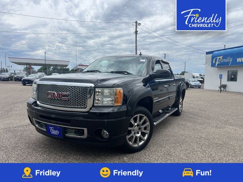 Used 2009 GMC Sierra 1500 Denali image 1
