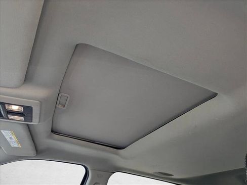 Used 2016 RAM 1500 Laramie w/ Convenience Group image 15