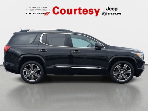 Used 2019 GMC Acadia Denali image 4