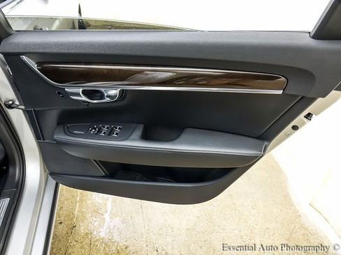 Used 2018 Volvo S90 T5 Momentum w/ Convenience Package AWD/4WD image 23