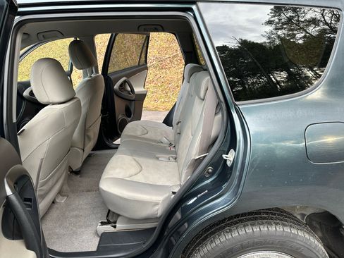 Used 2010 Toyota RAV4 4WD image 9