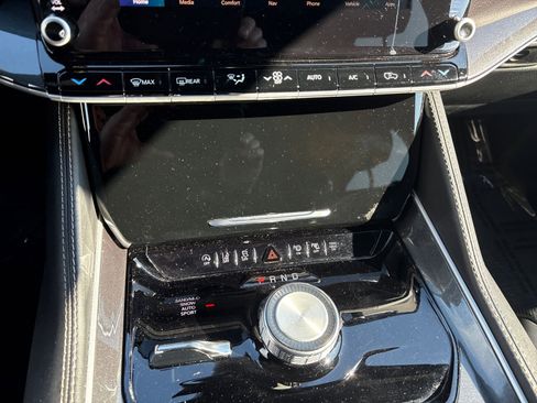 Used 2022 Jeep Wagoneer Series I w/ Convenience Group I image 18