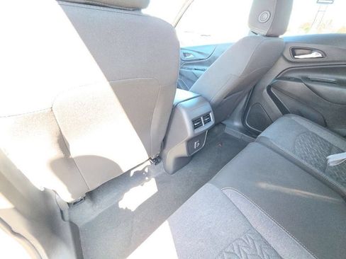 Used 2024 Chevrolet Equinox LT AWD/4WD image 23