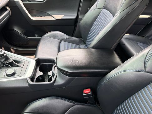 Used 2019 Toyota RAV4 XSE w/ Carpet Mat Package AWD/4WD image 13