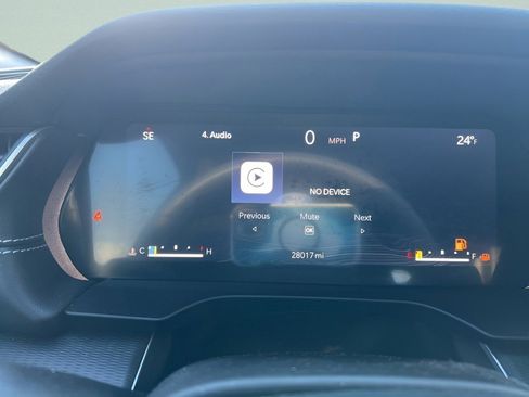 Used 2023 Jeep Grand Cherokee L Altitude image 24