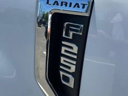 Certified 2022 Ford F250 Lariat w/ Tremor Off-Road Package AWD/4WD image 6
