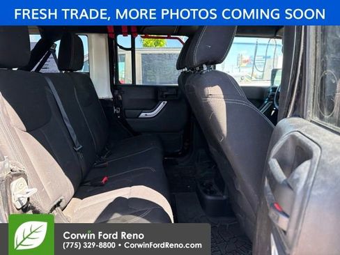 Used 2015 Jeep Wrangler Unlimited Rubicon AWD/4WD image 11
