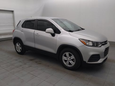 Used 2020 Chevrolet Trax LS w/ Tint and Cruise Package FWD image 11
