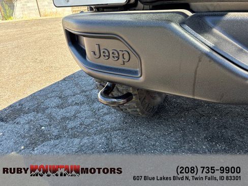Used 2016 Jeep Wrangler Unlimited Rubicon w/ Dual Top Group AWD/4WD image 35