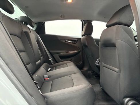Used 2024 Chevrolet Malibu LT image 33