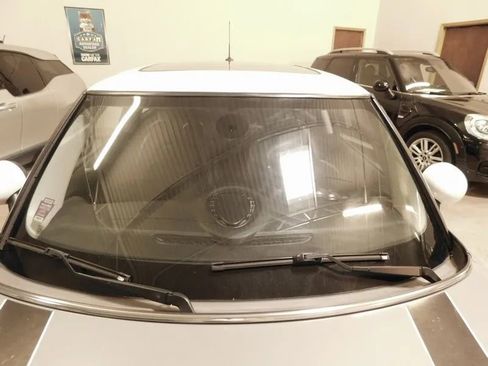 Used 2017 MINI Cooper 2-Door Hardtop FWD image 15