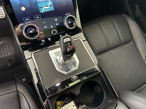 Used 2023 Land Rover Range Rover Evoque R-Dynamic SE image 20