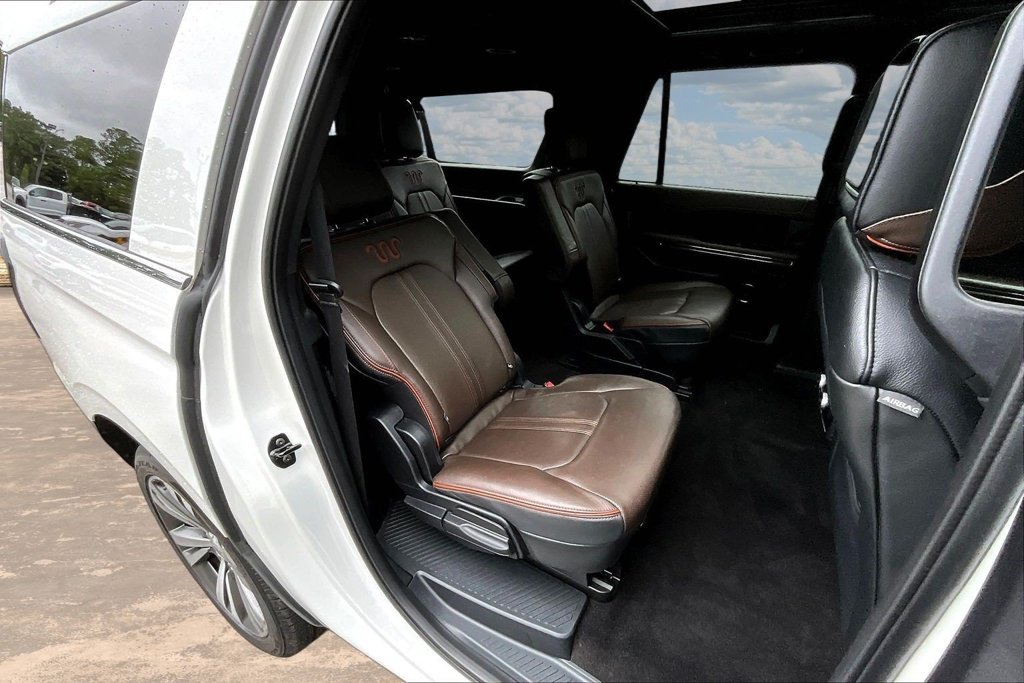 Certified 2021 Ford Expedition Max King Ranch w/ Cargo Package AWD/4WD image 27