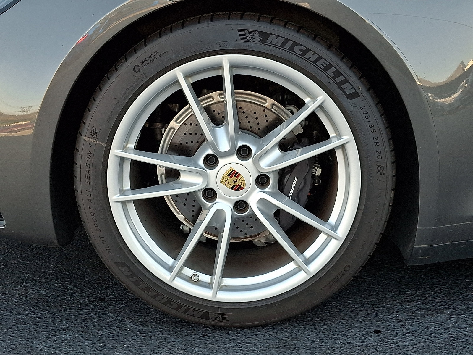 Certified 2024 Porsche 911 Carrera RWD image 13