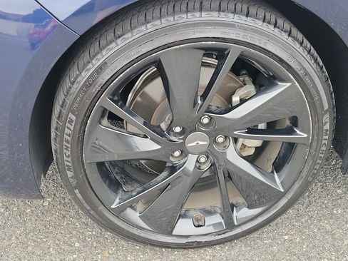 Certified 2023 Genesis G70 2.0T w/ Sport Prestige Package RWD image 7