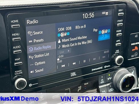 Used 2022 Toyota Highlander XSE image 36