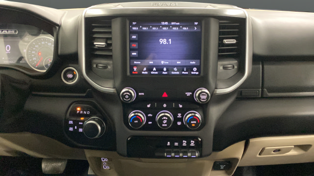 Used 2020 RAM 1500 Big Horn AWD/4WD image 12