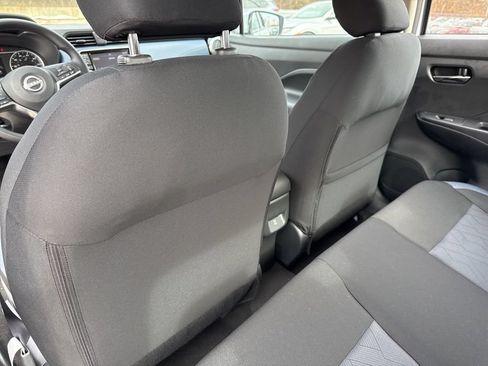 New 2025 Nissan Versa SV w/ Trunk Package FWD image 15