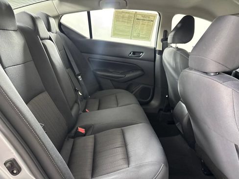 Used 2024 Nissan Altima 2.5 S FWD image 28