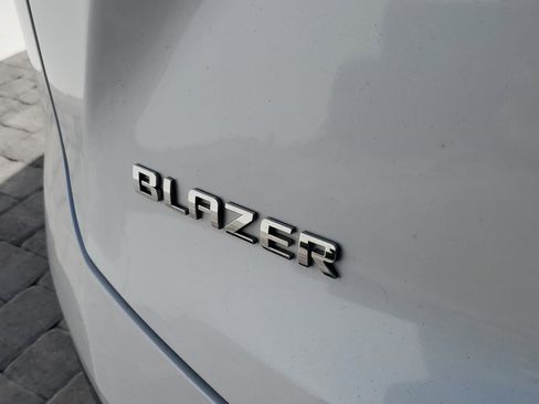 Used 2022 Chevrolet Blazer Premier FWD image 7
