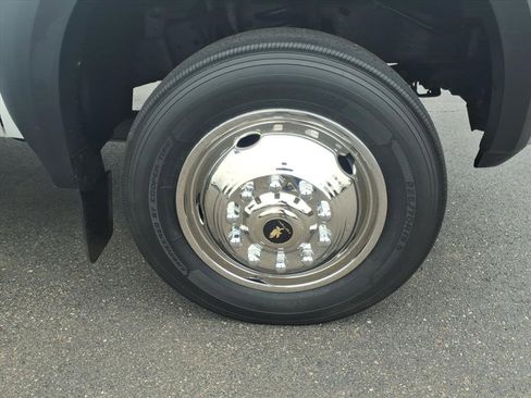 Used 2006 Ford F550 2WD Regular Cab Super Duty image 20