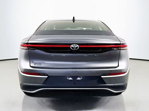 New 2026 Toyota Crown XLE image 7