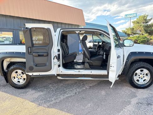 Used 2010 Chevrolet Silverado 1500 LT w/ Max Trailering Pack image 19