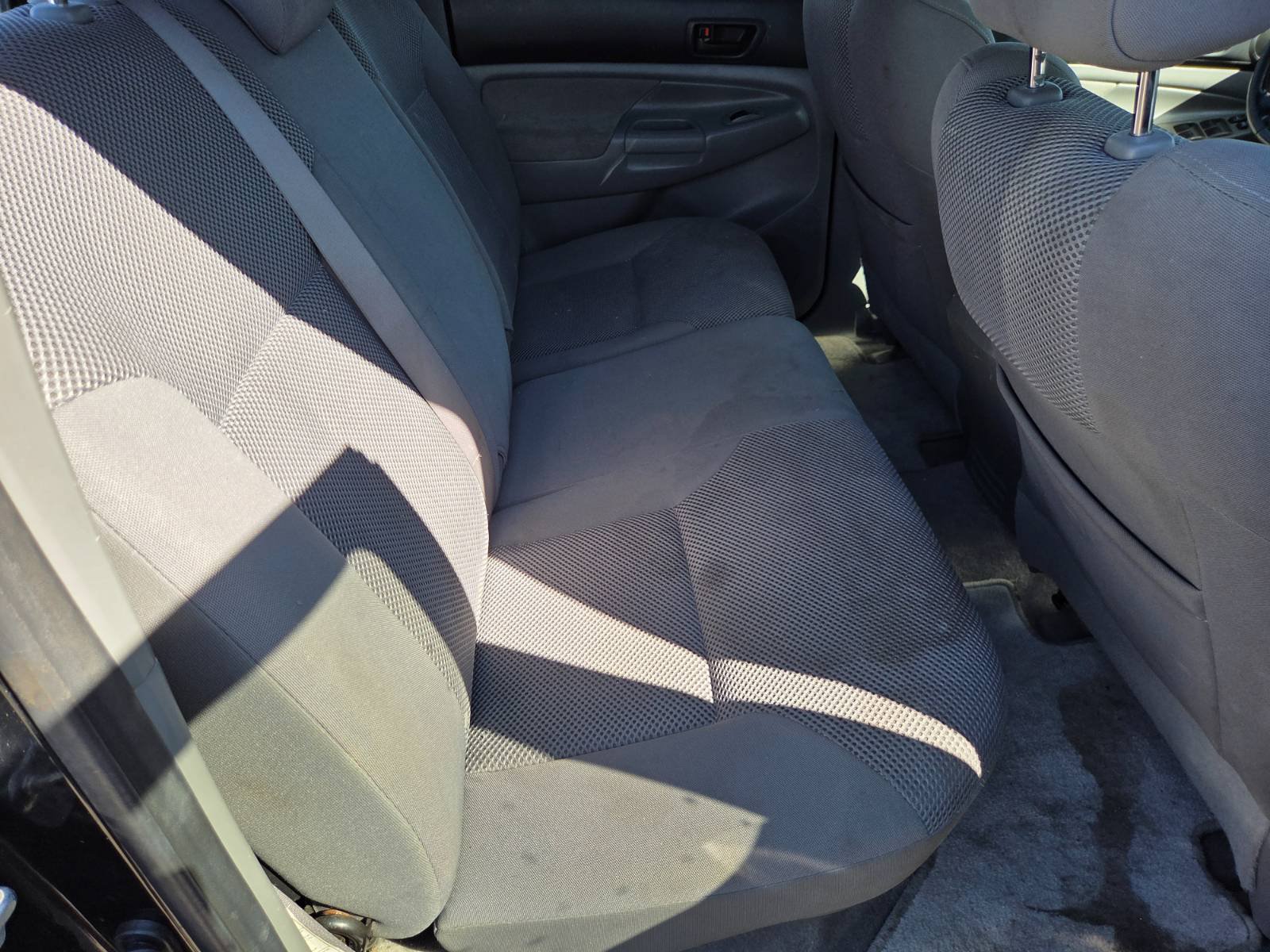 Used 2005 Toyota Tacoma PreRunner w/ TRD Sport Pkg #4 RWD image 12