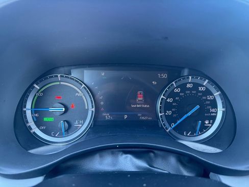 Used 2021 Toyota Highlander XLE image 18