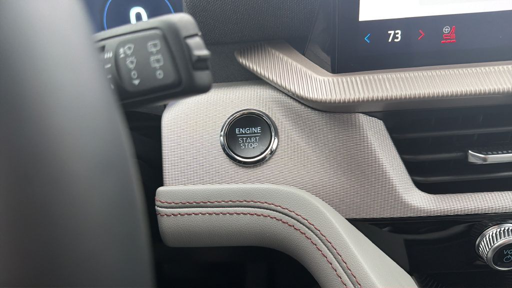 Certified 2025 Ford Explorer Active w/ Active Comfort Package AWD/4WD image 29