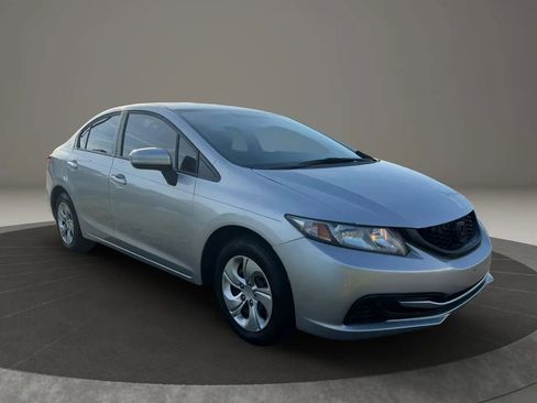 Used 2015 Honda Civic LX image 2