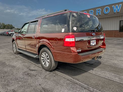 Used 2017 Ford Expedition EL XLT w/ Equipment Group 202A AWD/4WD image 4