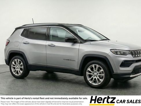 Used 2025 Jeep Compass Limited image 1