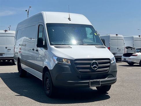 New 2025 Mercedes-Benz Sprinter 3500 image 5