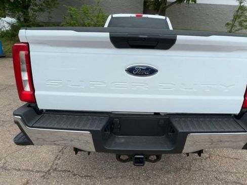 New 2025 Ford F350 XLT w/ FX4 Off-Road Package image 3