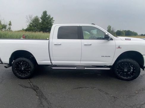 Used 2019 RAM 2500 Big Horn AWD/4WD image 9