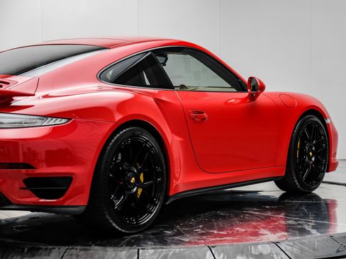 Used 2014 Porsche 911 Turbo S AWD/4WD image 23