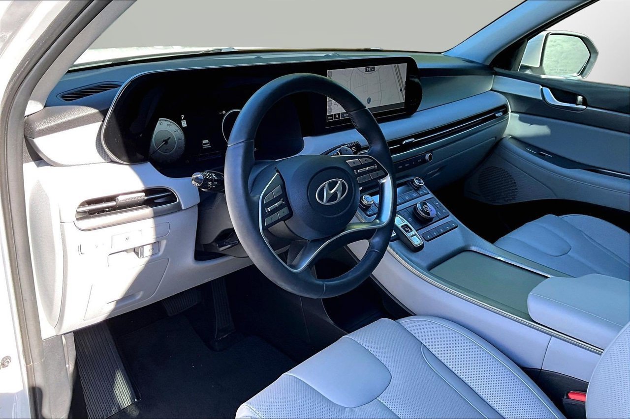 Used 2024 Hyundai Palisade SEL w/ Premium Package FWD image 19