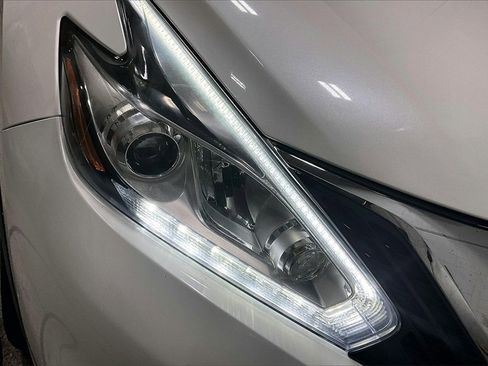 Used 2017 Nissan Murano Platinum image 31