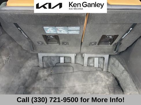 Certified 2024 Kia Carnival EX image 54