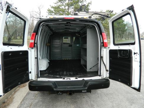 Used 2019 Chevrolet Express 2500 w/ Communications Package image 10