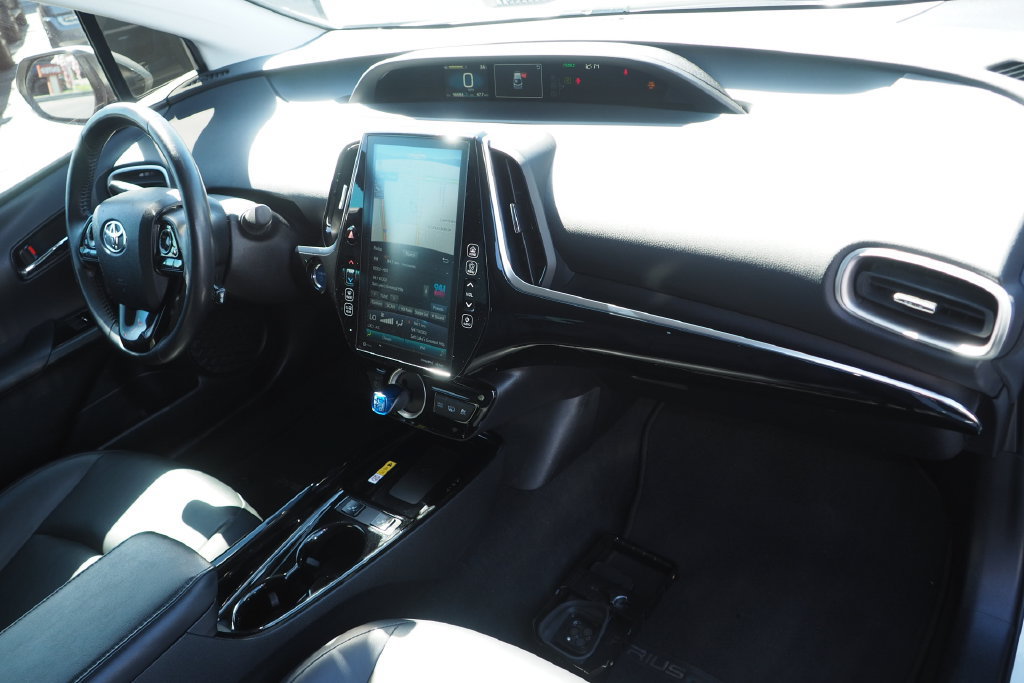 Used 2022 Toyota Prius Prime XLE FWD image 20