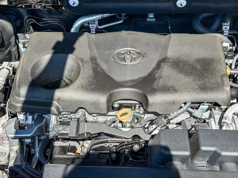 Used 2024 Toyota RAV4 XLE Premium FWD image 28