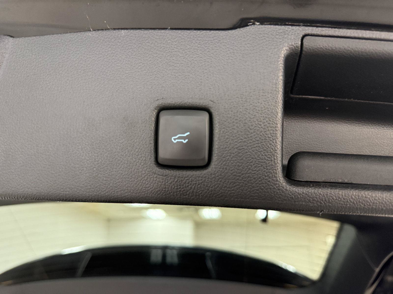 Used 2022 Ford Escape SEL AWD/4WD image 28