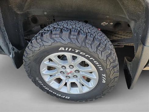 Used 2015 GMC Sierra 1500 SLE w/ All-Terrain Package image 12