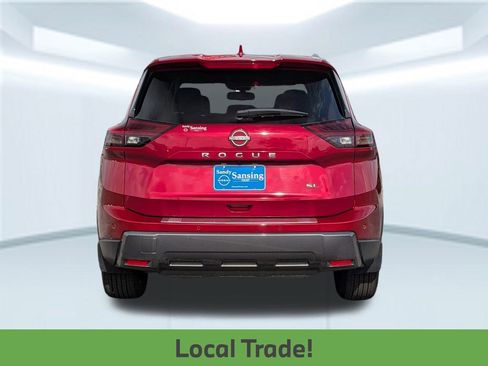Used 2025 Nissan Rogue SL image 5