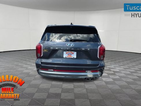 Used 2024 Hyundai Palisade Calligraphy FWD image 6