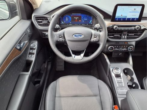 Used 2020 Ford Escape Titanium AWD/4WD image 13